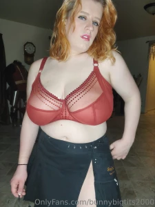 Here is a little teaser for that photo shoot i posted earlier part 9