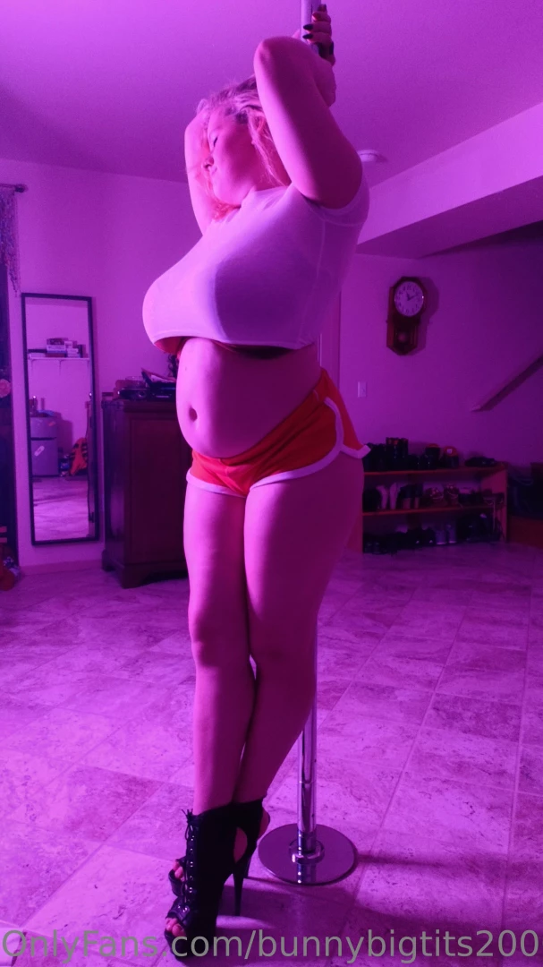 Here is some extra artsy photos from my last shoot most of it is sfw part 7 