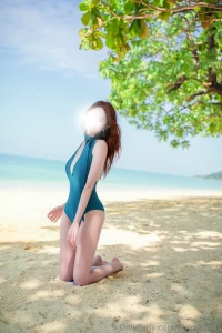 I like walking on the sand part 1