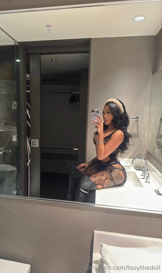 Alexa play bacc seat by roddy ricch 