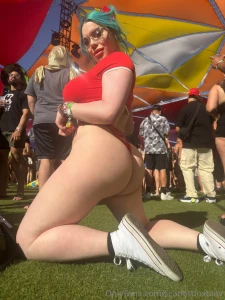 Happy tushy tuedayy these pics keep getting flagged by instagram so i part 2