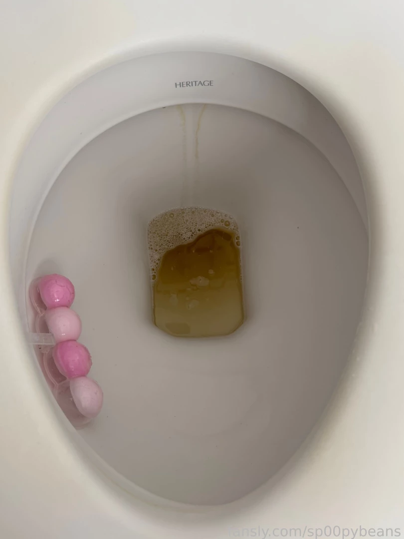 Just filmed my morning pee video out later today 