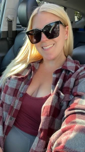 Send me a selfie in my dm s