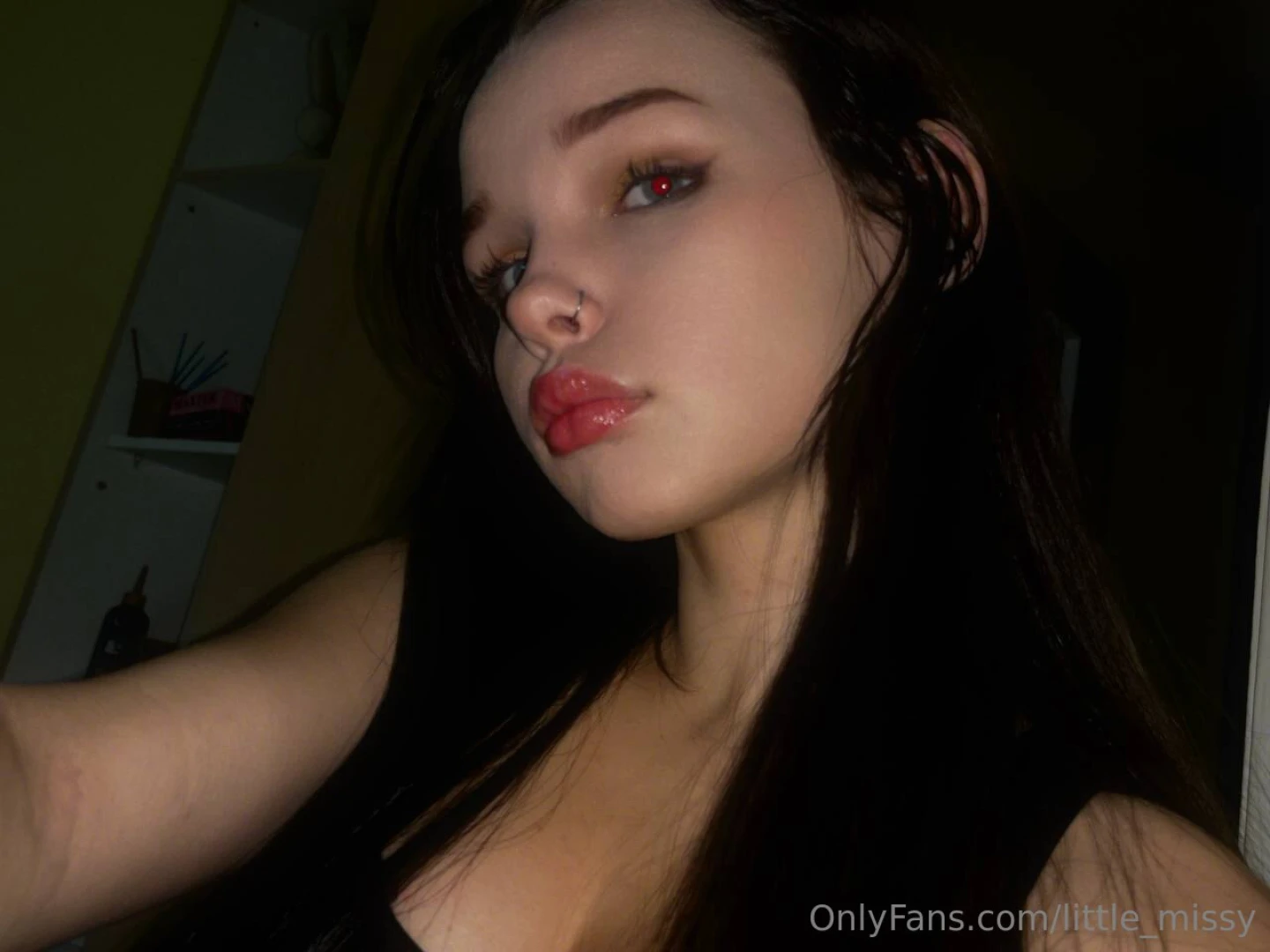 Eyes in the darkness 