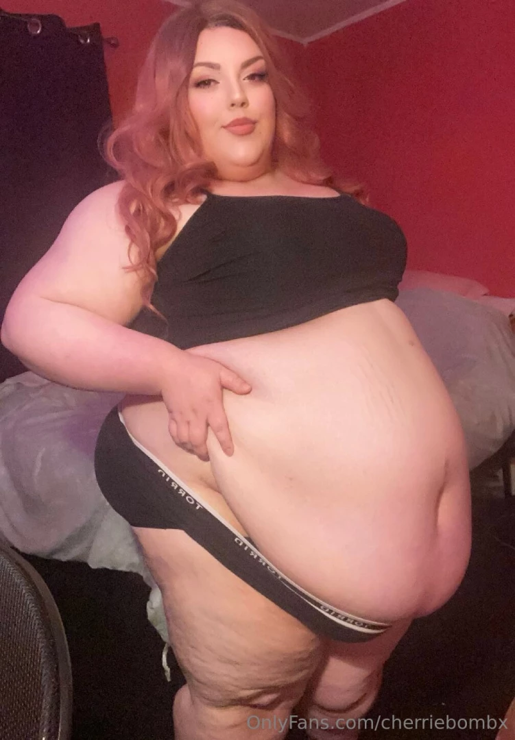 I love the side shots of my huuuuge belly hang part 4 
