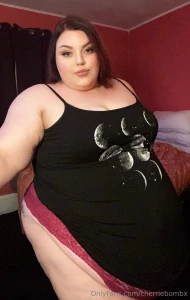 I look so cute amp fat tonight i love my belly hang part 3