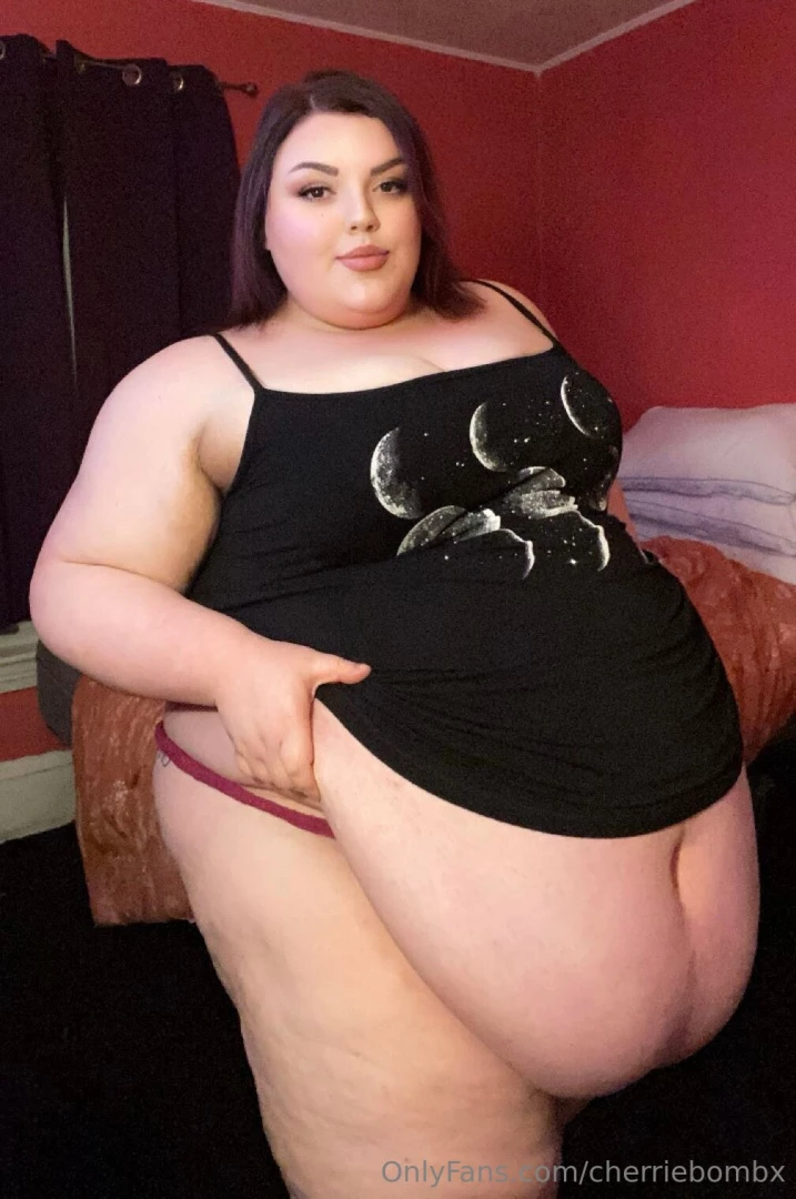 I look so cute amp fat tonight i love my belly hang part 2 