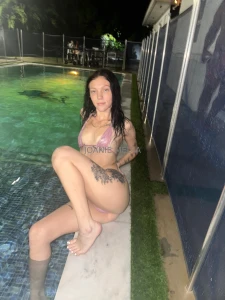 Toes for freeeeeeee is crazy