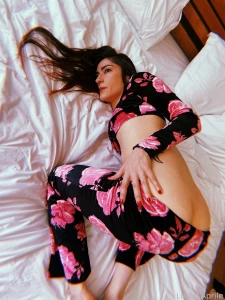 Waiting for you in my hotel room ready to be used ass artistic french part 1