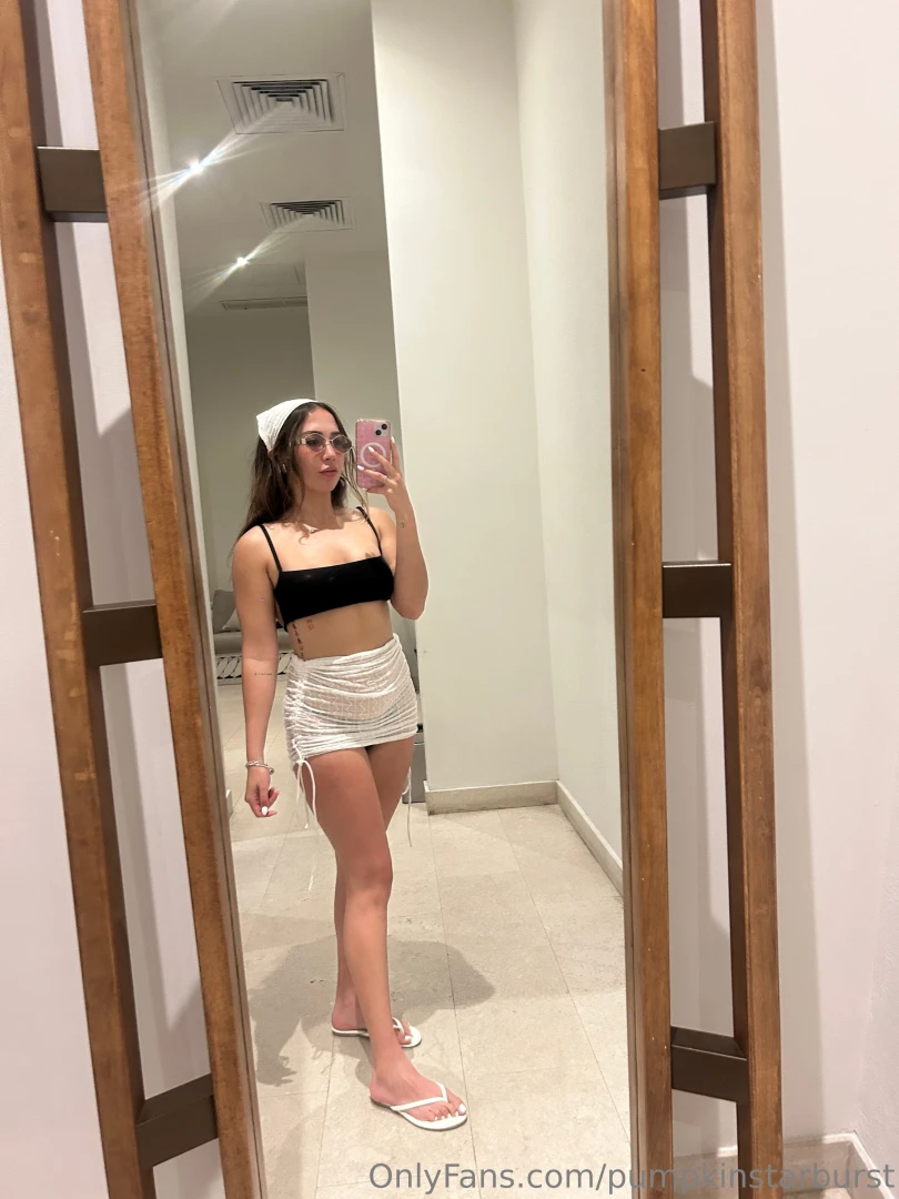 I picked this outfit just for you do you like it part 1 