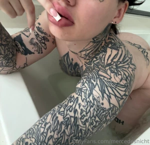 Back shots in the bath or no