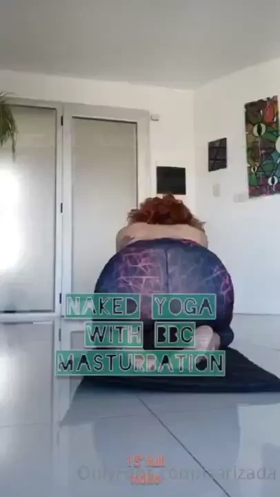 Hot naked yoga i love to do that in the window so my neighbours can 