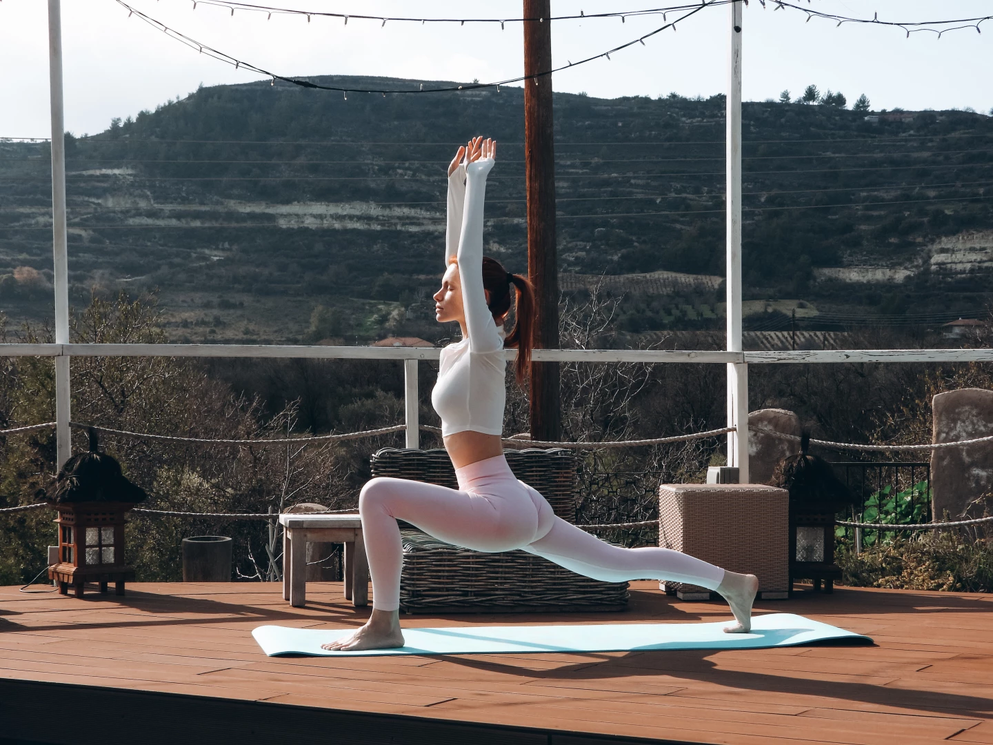 Morning stretch session for some insane flexibility in tonight s video 