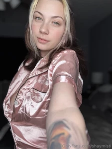 Strip tease sunday is back i hope you enjoy my new big milf milkers