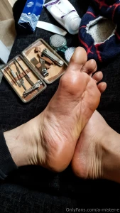 Self foot pampering before filming today s content toenails trimmed