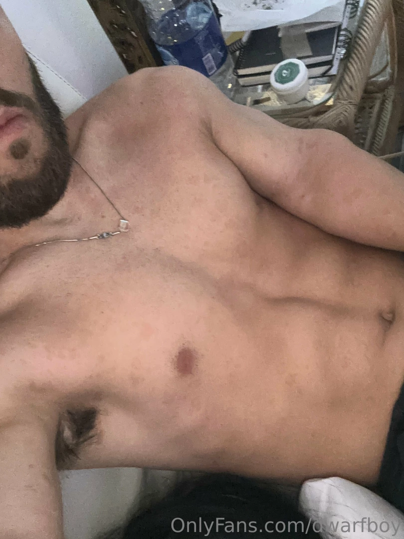 Hey do you want to see what i have down here write me in my messages 