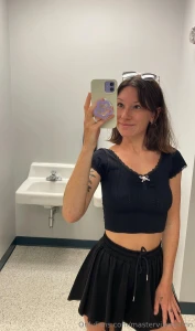 Feeling cute might suck cock later