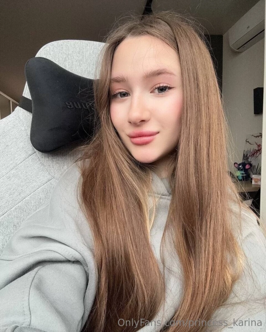 Me wasting time on of again maybe but looking cute while doing it part 1 