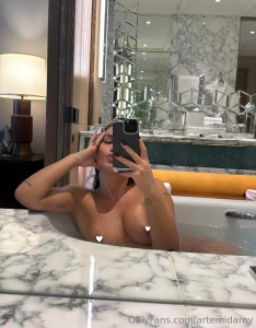 Come to my dm s and tell me everything about you