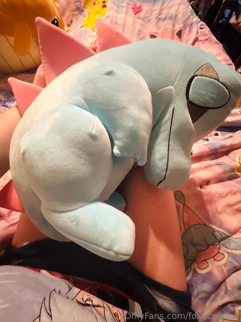 Do you all have a favorite plushie to cuddle c new ppv with bush 