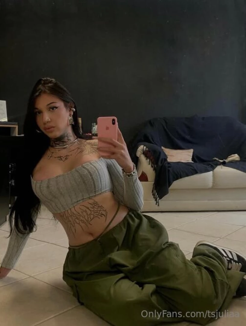 Can i be your trans mistress 