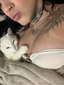 Lucky kitty part 1