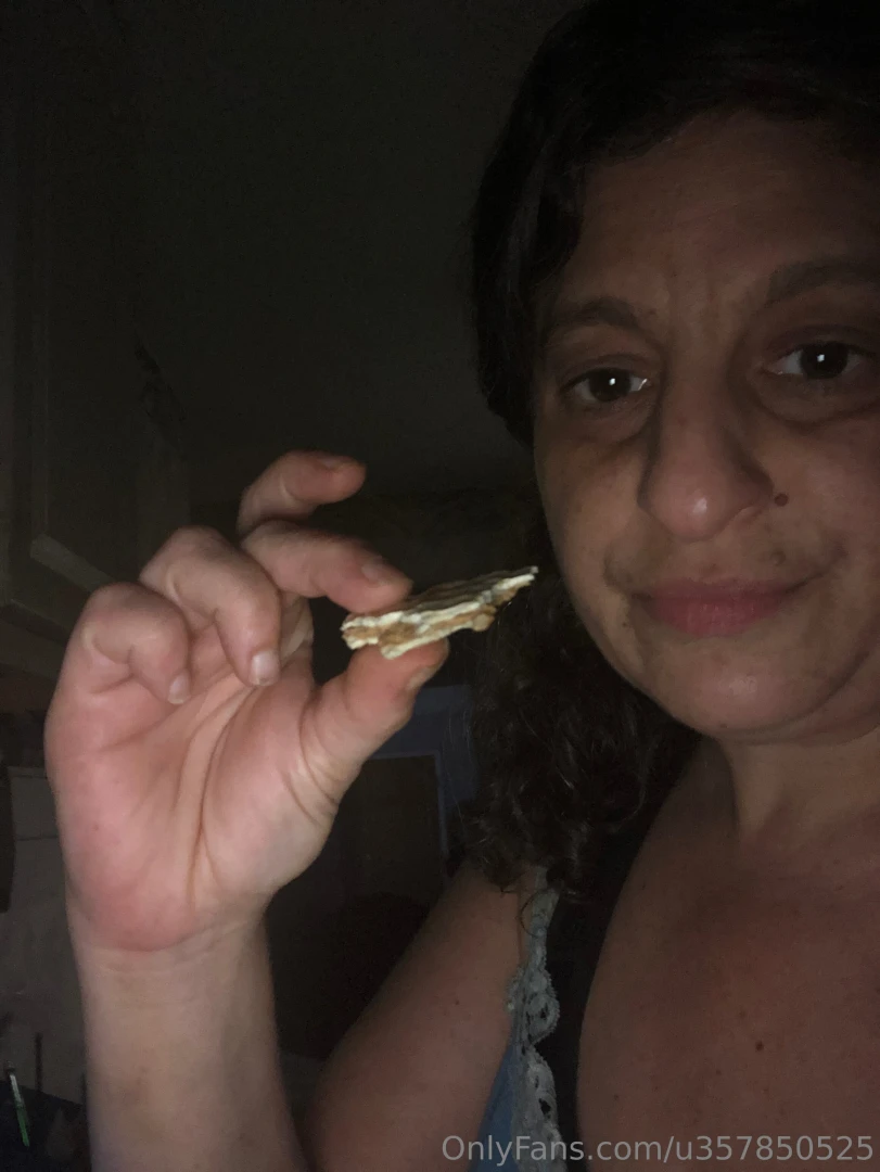 Firecracker matzah w peanut butter 