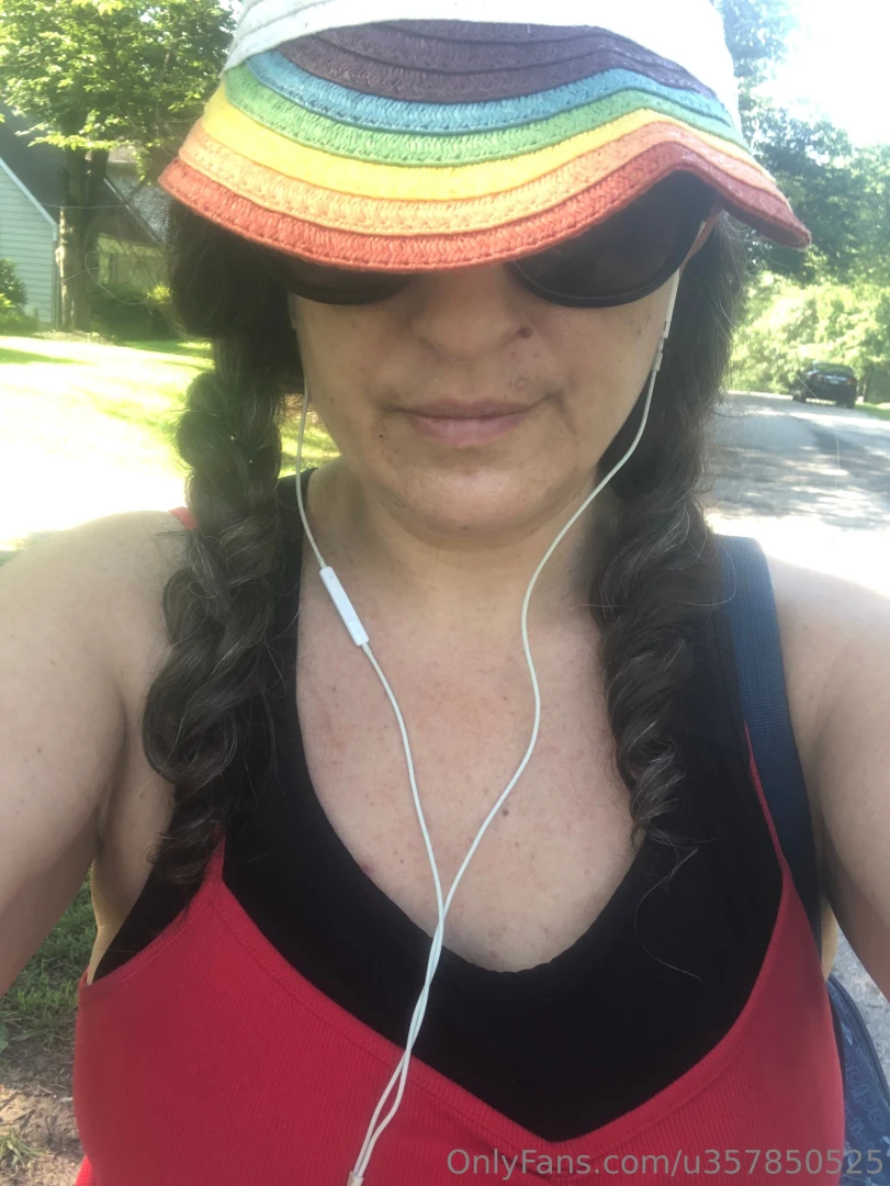 Walking to the store to get cat litter and food 