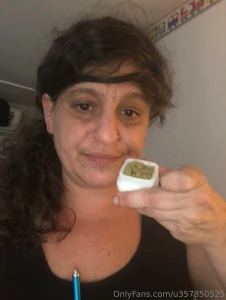 Bone apple teet kief