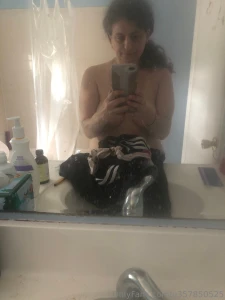 Gonna come get me in a little while and i m going grocery shopping and