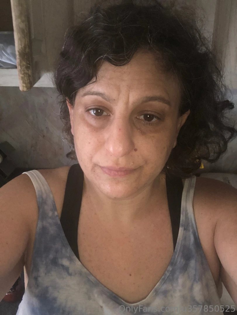 I am really really tired and i want to take a nap but it s getting too 