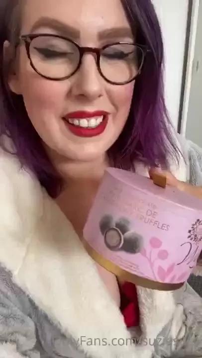 Please let me know who you are if you buy me gifts xx i like to send 