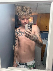 Message me baby tell me what u want