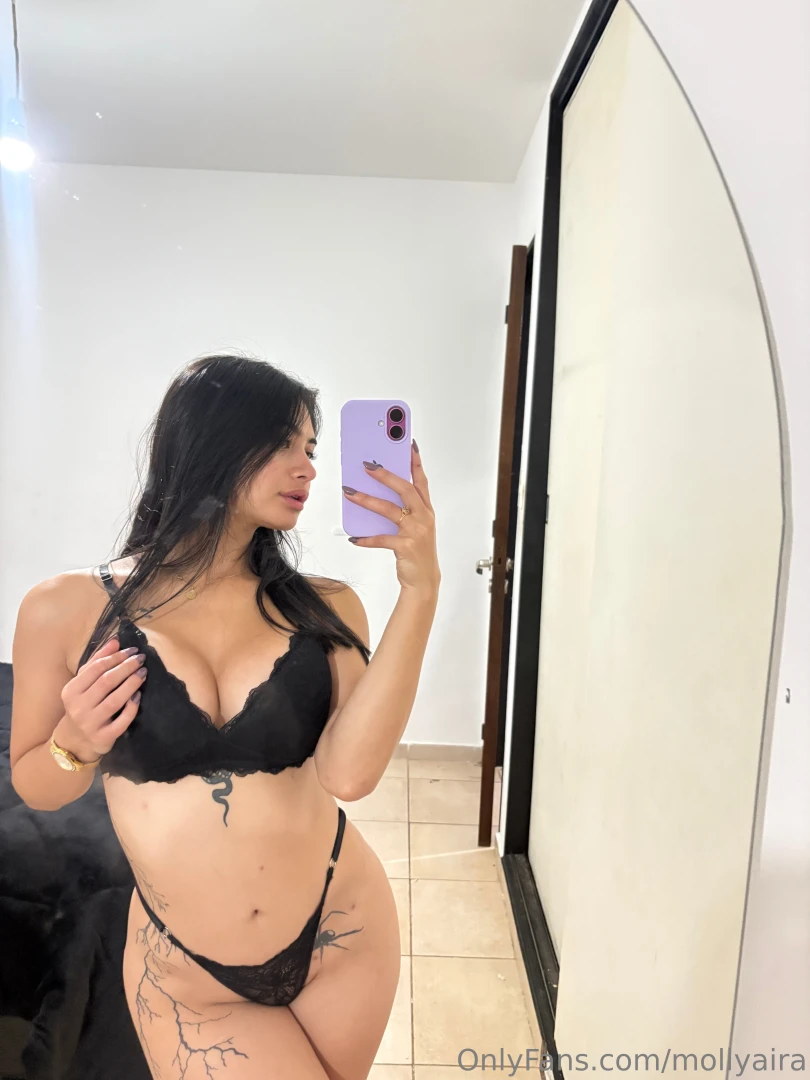 Are you alone check your dms im so in the mood im looking for some fun 