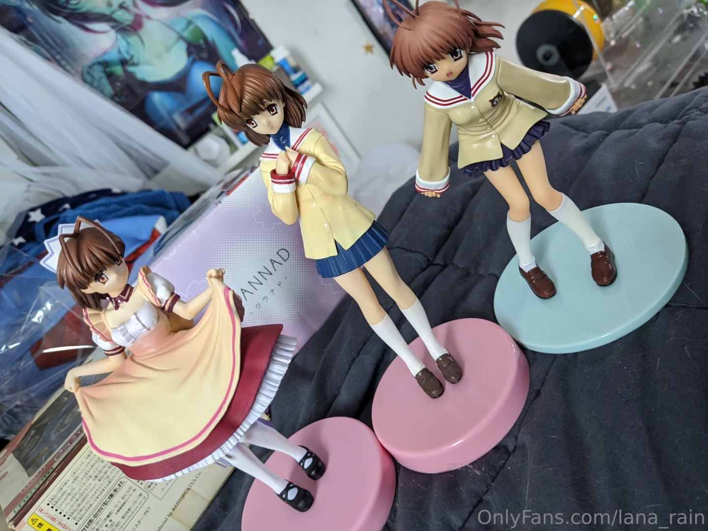Some rare collectibles i found on a japanese auction does anyone 