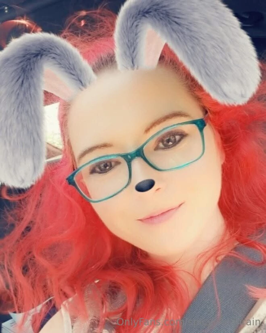I look best in red 