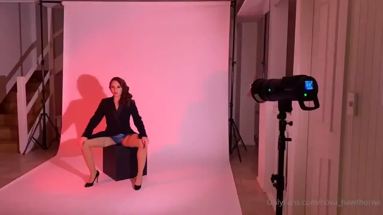 Behind the scenes see what i get up to in my photo shoots this is from part 1 