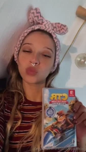 Wanna play i can suck your dick while you re racing