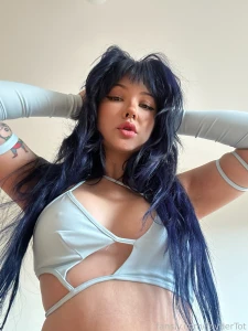 I think blue looks good on me part 13