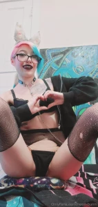 I just posted a new video and posted new pictures on my main