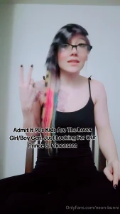 Neon_bunni to uncensor my main page yes you have to subscribe or part 1