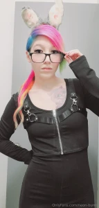 Hey so if you buy content dm me give some requests i do have rainbow part 2