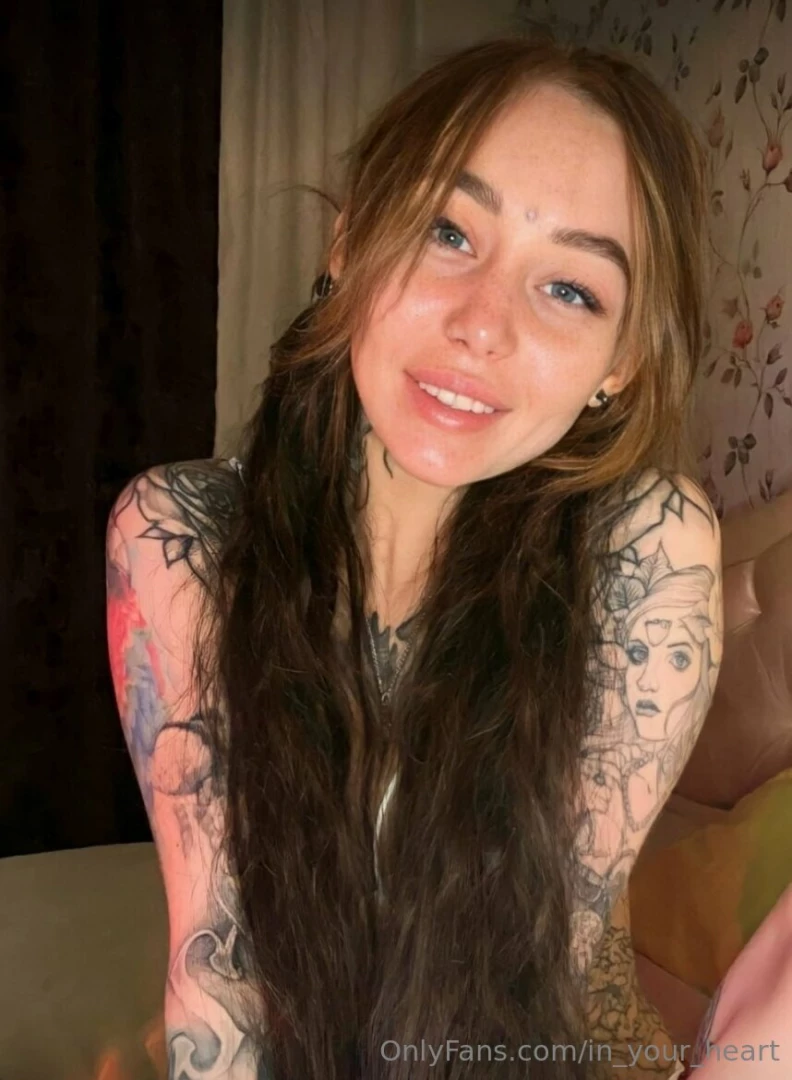 Creamcaramel420 oh her page she will totally surprise you and make you part 3 