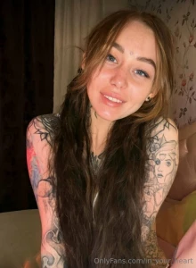 Creamcaramel420 oh her page she will totally surprise you and make you part 3