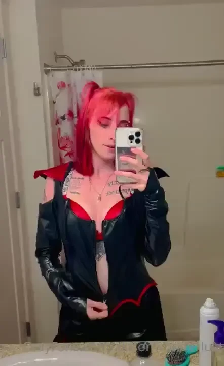 I feel like a hex girl in this can t wait to do a whole shoot in it on 