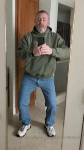 Finally got a fekkin saturday off i think i ll take a siesta now