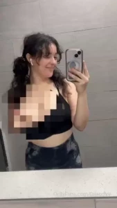 My renew on list is getting for free later today in their dms check rn