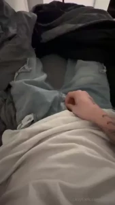 Stroke the tip like this