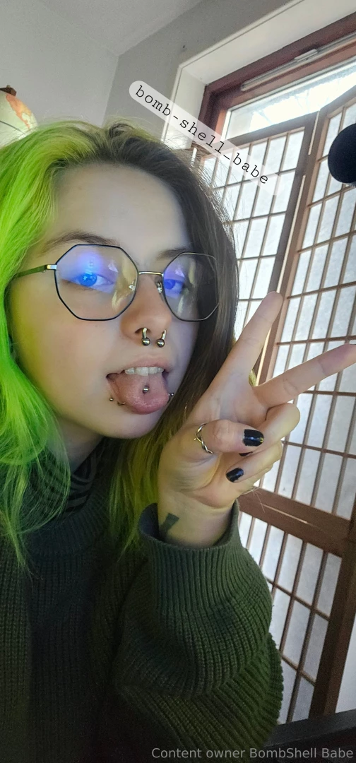 Should i do a stream tonight as i m gonna get me tongue and won t be 