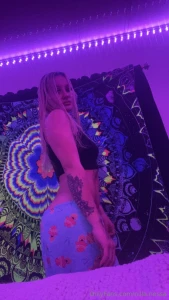 I was getting ready for bed and realized i m so horny who wants to part 2